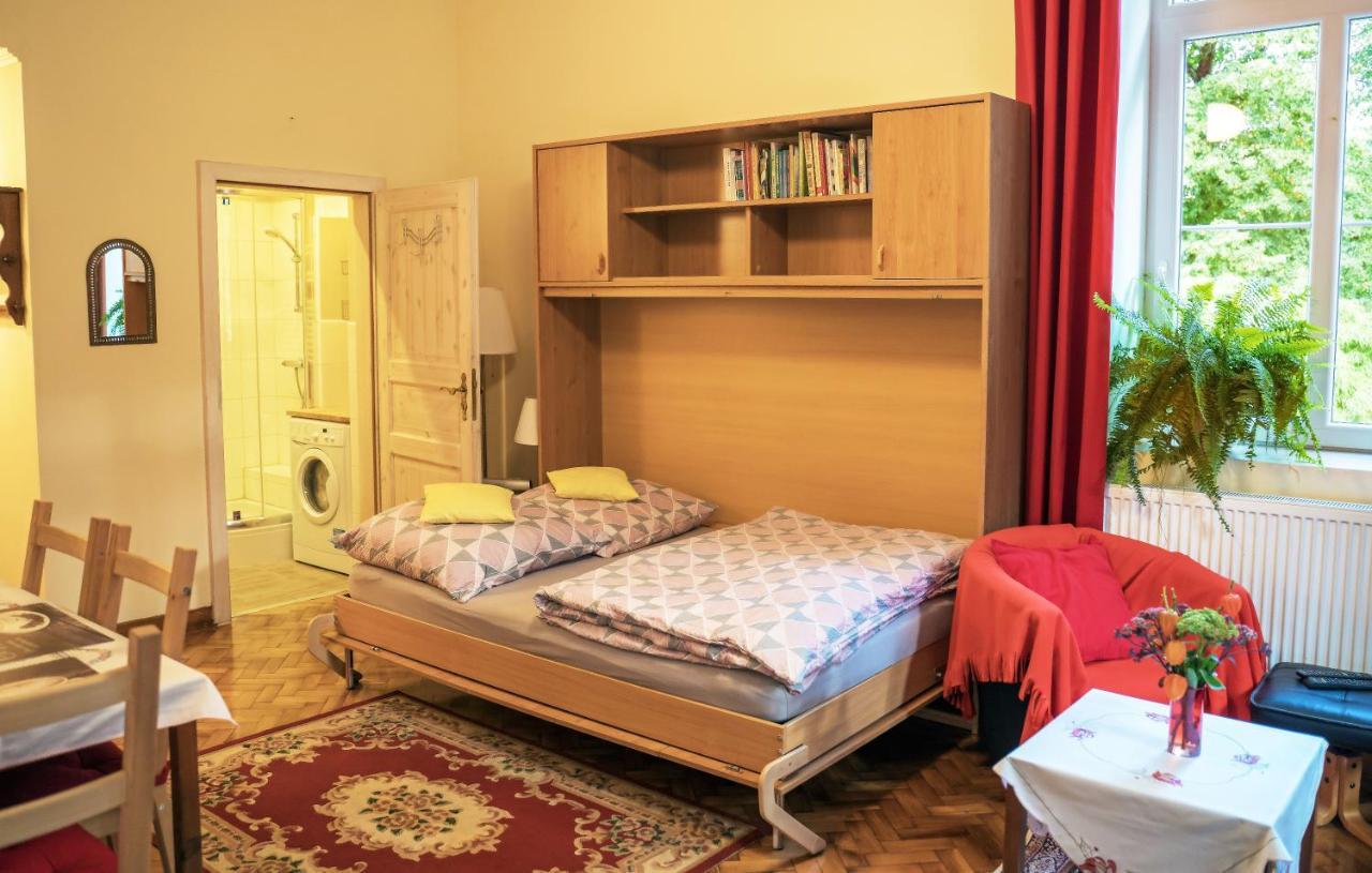 Bed & Breakfast - Warnileg Ngoại thất bức ảnh